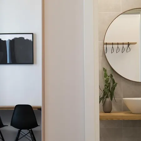 The Gallery 42 Πανσιόν *